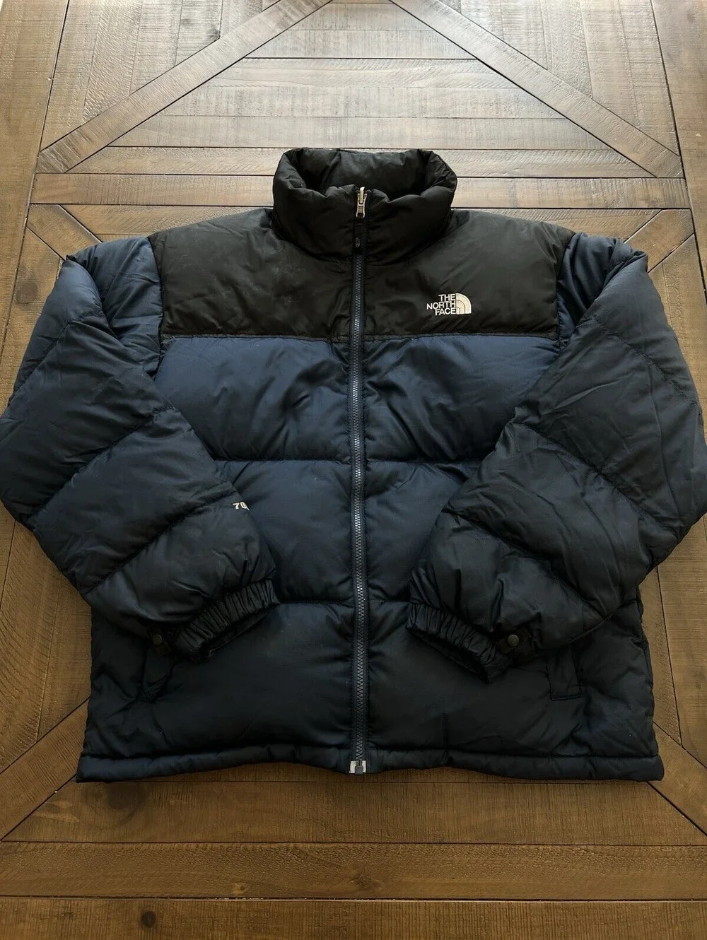 The North Face Nuptse 700 Navy Blue Down Puffer Jacket M Stowaway Hood